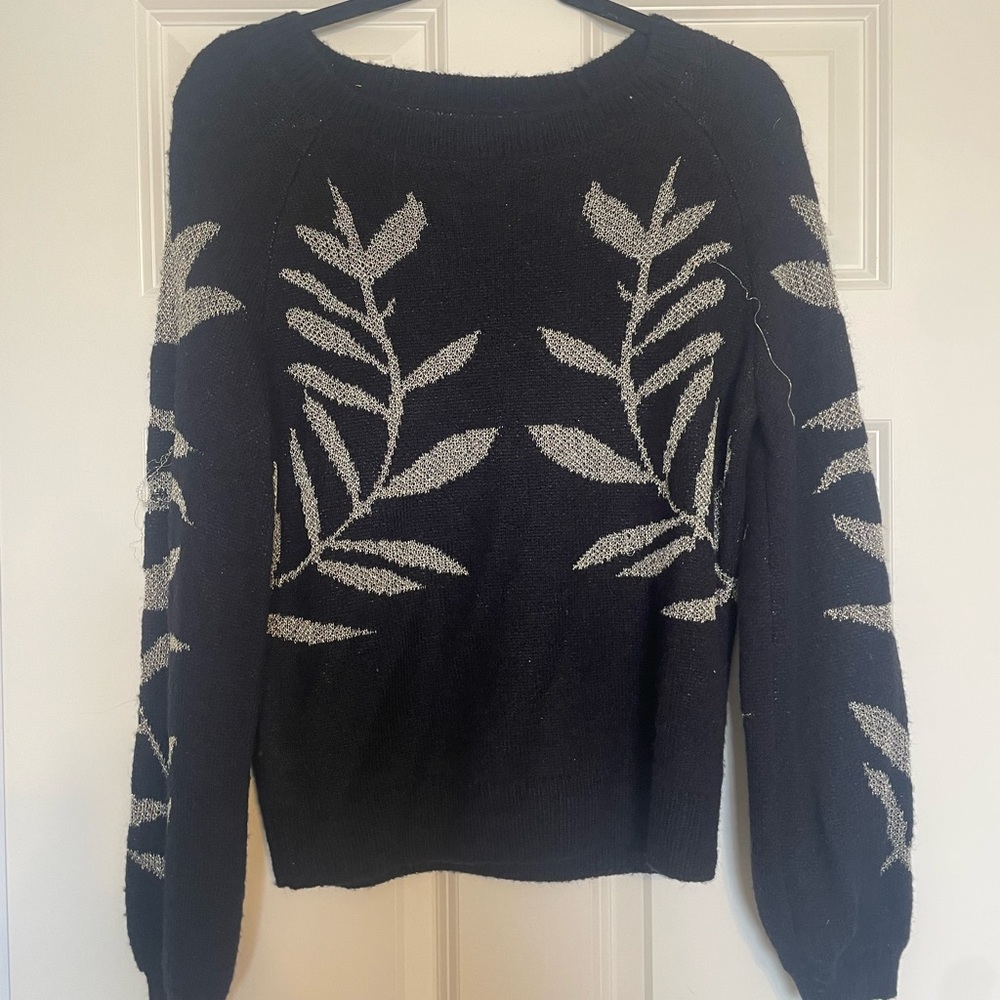 Lucky Brand laurel leaf sweater